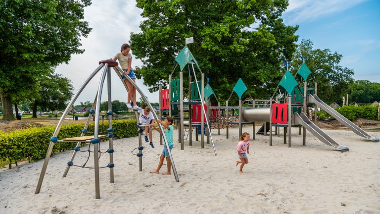 Spielplatz - EuroParcs Resort Limburg