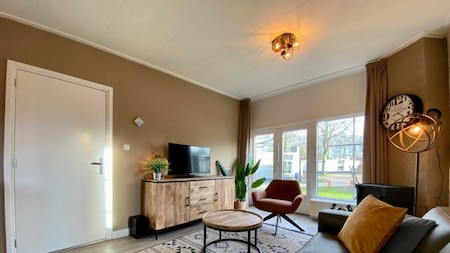 Woonkamer - RCN Vakantiepark Toppershoedje Woonkamer - RCN Vakantiepark Toppershoedje