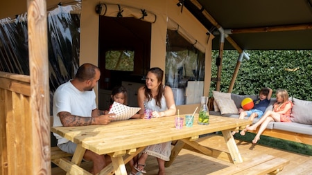 Buitenaanzicht - RCN Vakantiepark Toppershoedje Buitenaanzicht - RCN Vakantiepark Toppershoedje