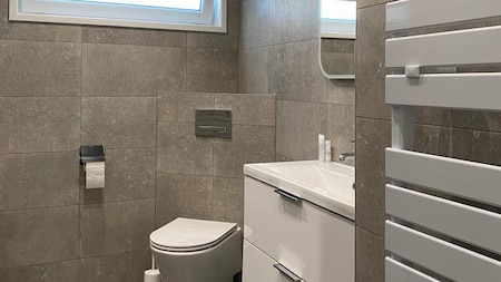 Badezimmer - EuroParcs De Hooge Veluwe Badezimmer - EuroParcs De Hooge Veluwe