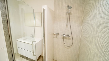 Badkamer - EuroParcs Poort van Amsterdam Badkamer - EuroParcs Poort van Amsterdam