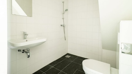 Badkamer - EuroParcs Poort van Amsterdam Badkamer - EuroParcs Poort van Amsterdam