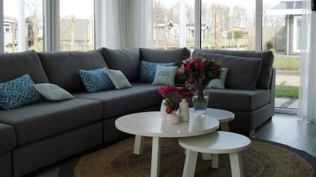 Wohnzimmer - EuroParcs Poort van Zeeland