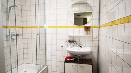 Badkamer - RCN Vakantiepark Toppershoedje Badkamer - RCN Vakantiepark Toppershoedje