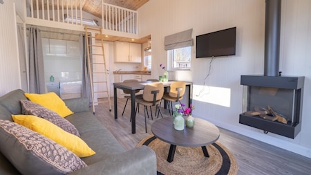 Wohnzimmer - EuroParcs Zuiderzee