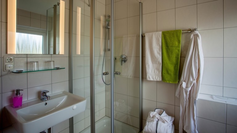 Dreibettzimmer – Hotel Haus Andrea