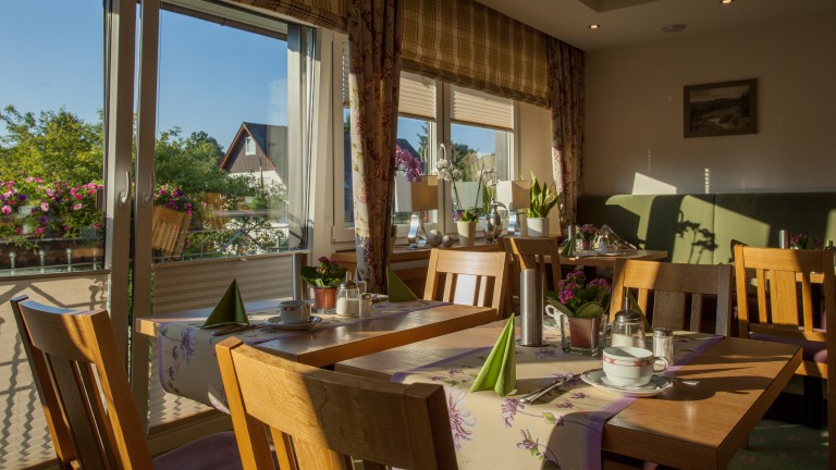 Ontbijtruimte - Hotel Haus Andrea