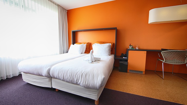 Comfort kamer Waterzijde - Amrâth Airport Hotel Rotterdam