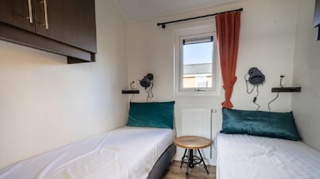 Slaapkamer - EuroParcs de Kraaijenbergse Plassen