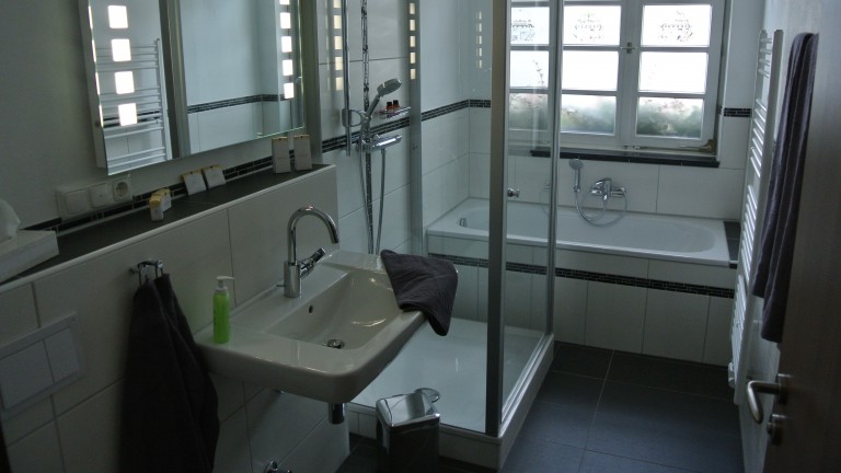 Badkamer - Haus Drei Könige