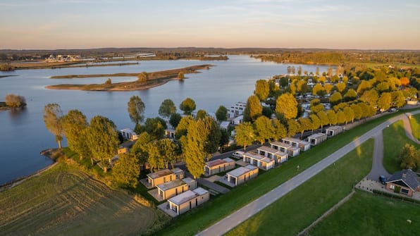 Luchtfoto - Marinapark Bad Nederrijn