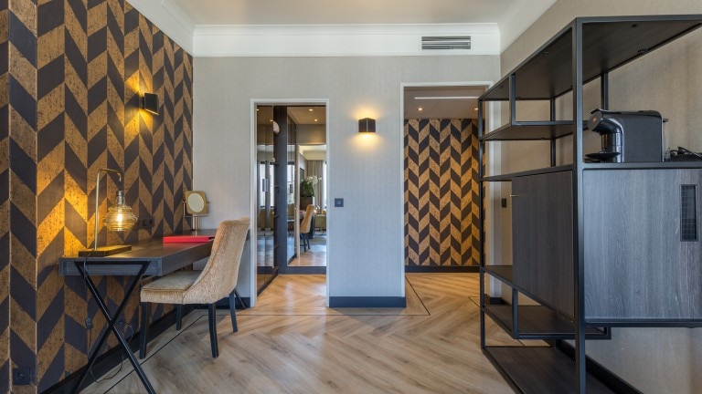 Suite – Leonardo Hotel Antwerpen The Plaza