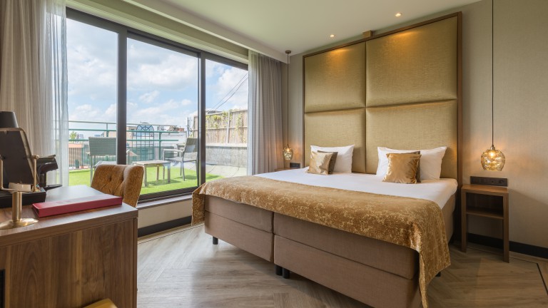 Comfort double room met terras - Leonardo Hotel Antwerp The Plaza