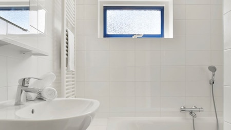 Badkamer - Landal Beach Resort Ooghduyne Badkamer - Landal Beach Resort Ooghduyne