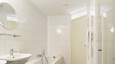 Badkamer - Landal Beach Resort Ooghduyne Badkamer - Landal Beach Resort Ooghduyne