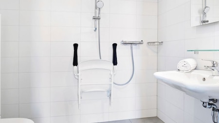 Badkamer - Landal de Reeuwijkse Plassen Badkamer - Landal de Reeuwijkse Plassen