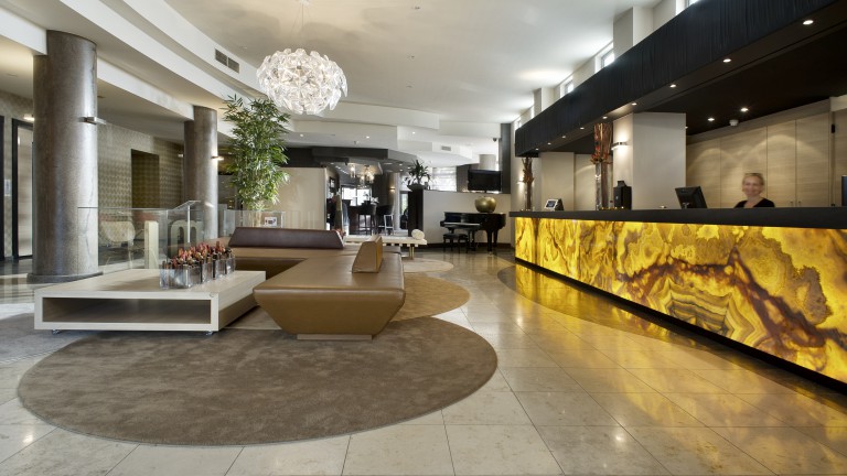 Receptie - M Hotel - Different Hotels