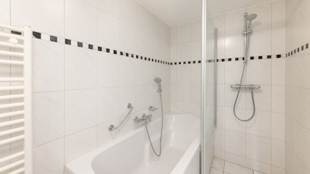 Badezimmer - Roompot der Veluwse Hoevegaerde Badezimmer - Roompot der Veluwse Hoevegaerde