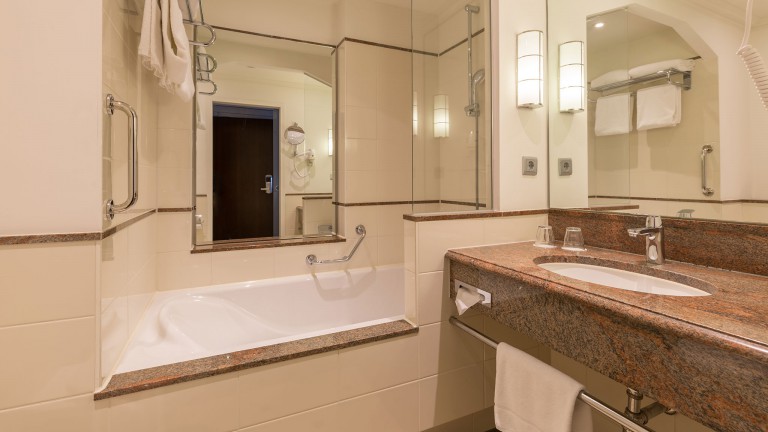 Badkamer - Grand Hotel Amrath Kurhaus The Hague