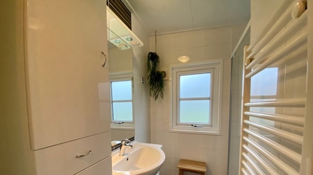 Badkamer - RCN Vakantiepark Toppershoedje Badkamer - RCN Vakantiepark Toppershoedje