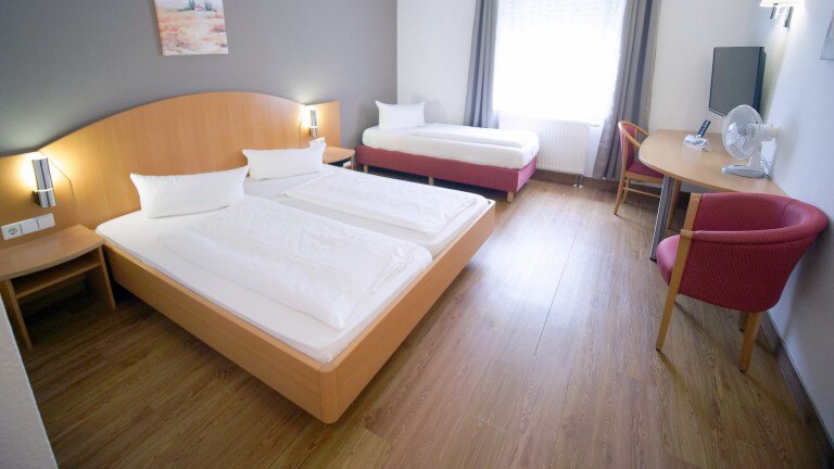 Dreibettzimmer – Sunparc Hotel Ringsheim