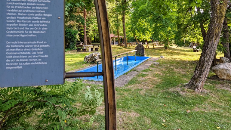 - Hotel und Weingut Karlsmühle