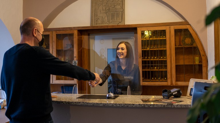 Receptie - Hotel und Weingut Karlsmühle