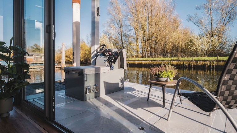 Terras - AquaHome in de Biesbosch