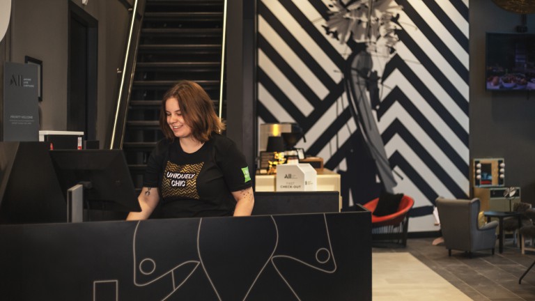 Receptie - ibis Styles Arnhem Centre