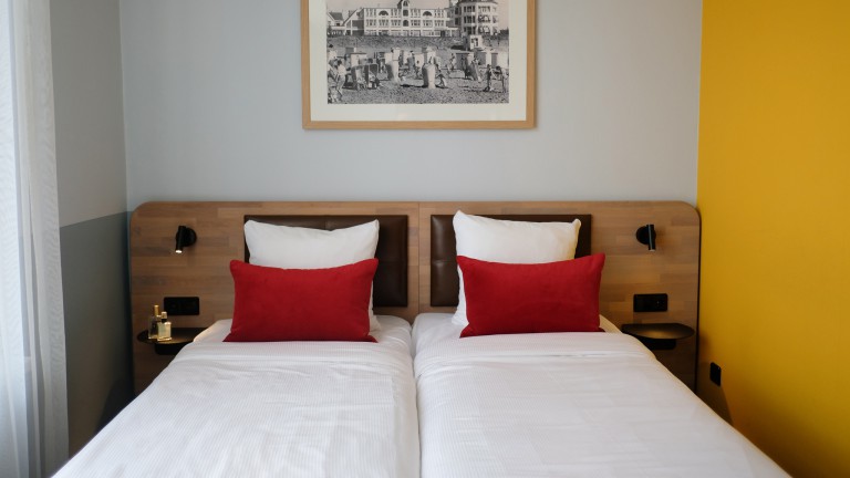 Standaardkamer landzijde - Two Brothers Noordwijk Beach Hotel