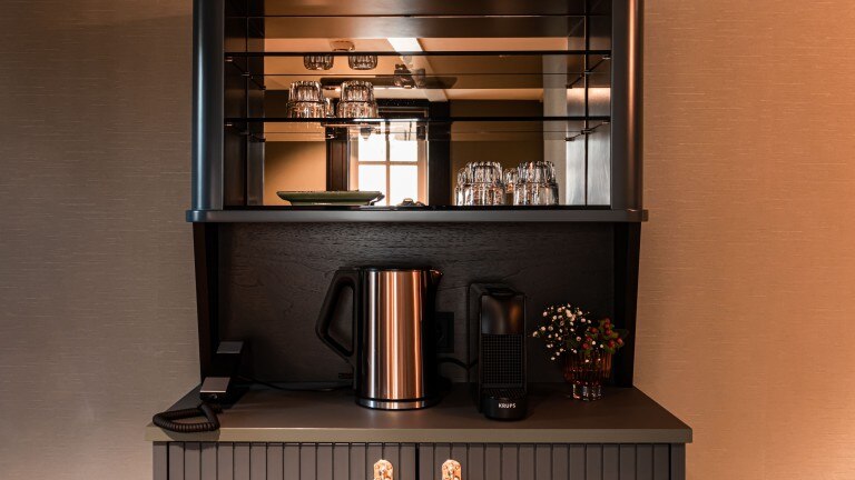 Komfortzimmer mit Kanalblick – Hotel MAI Amsterdam