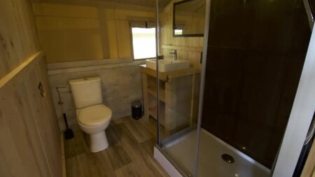 Badkamer - Vodatent Camping de Zeven Heuveltjes Badkamer - Vodatent Camping de Zeven Heuveltjes