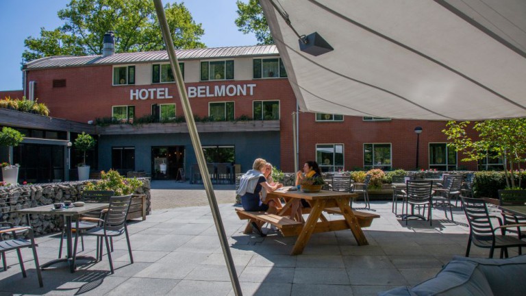 Terras - 50|50 Hotel Belmont