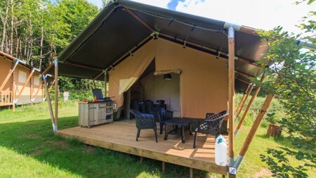 Buitenaanzicht - Vodatent Camping de Boomgaard