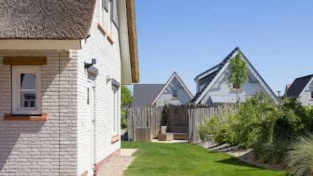 Außenansicht - Roompot Beach Resort Nieuwvliet-Bad