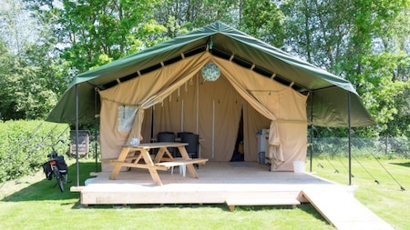 Buitenaanzicht - Vodatent Camping de Berghoeve