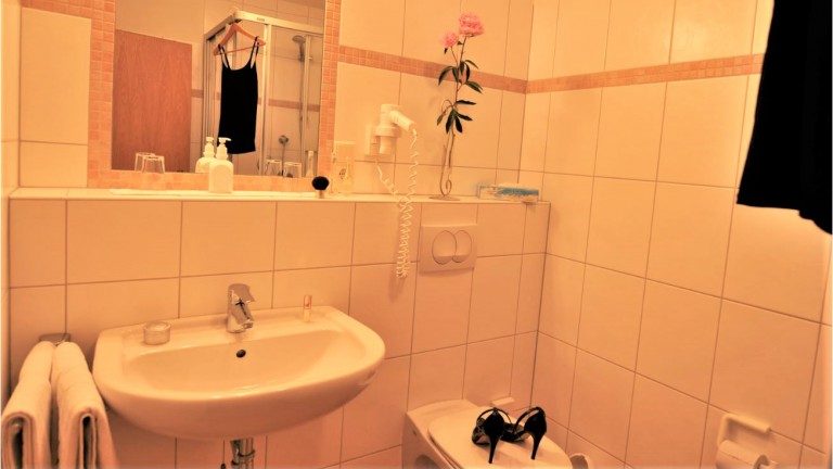 Badezimmer - Hotel Central Willingen