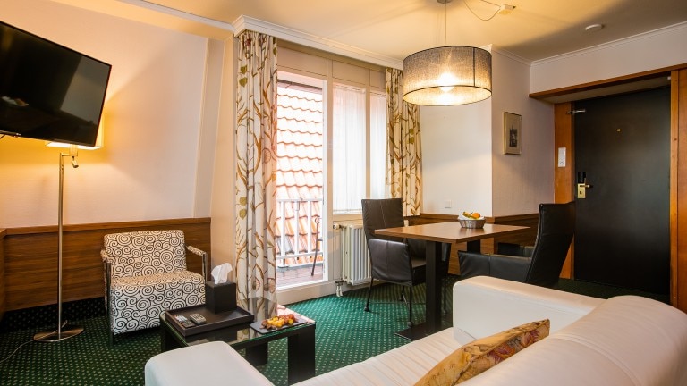 Junior Suite – Golden Tulip Hotel Central