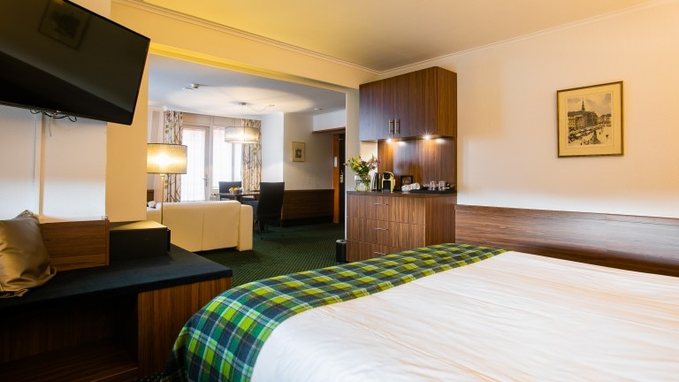 Junior Suite – Golden Tulip Hotel Central