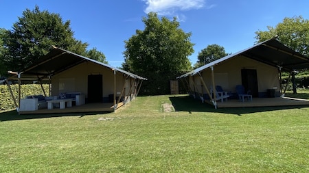 Buitenaanzicht - Vodatent Minicamping de Lindenhoeve