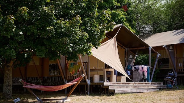 Villatent - Villatent Camping Le Petit Trianon