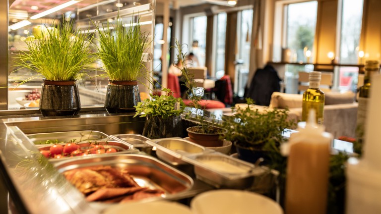 Restaurant - MASEVEN München Messe Dornach