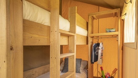 Stapelbed - Vodatent Camping Pittoresque