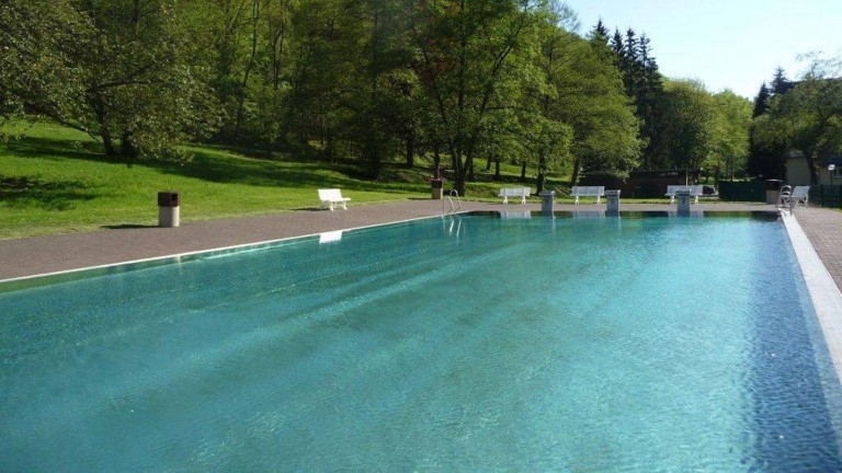 Buitenzwebad - Parc-Hotel Alvisse