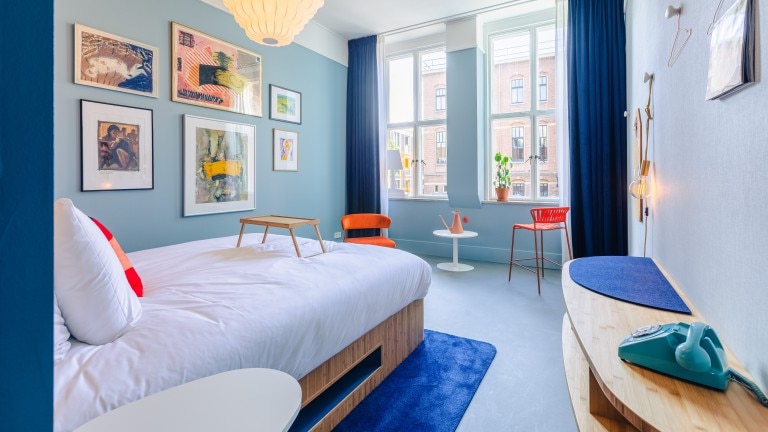 Mittelzimmer – Vie Via – Ein Zimmer