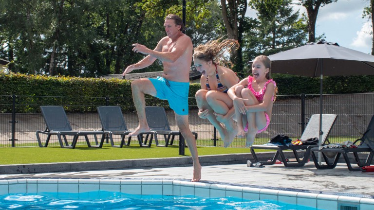 Pool - TopParken Recreatiepark de Wielerbaan