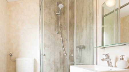 Badkamer - TopParken Recreatiepark de Wielerbaan