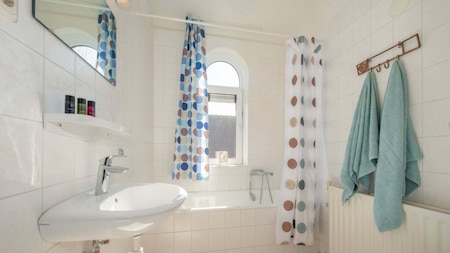 Badkamer - Roompot Noordzee Résidence de Banjaard Badkamer - Roompot Noordzee Résidence de Banjaard