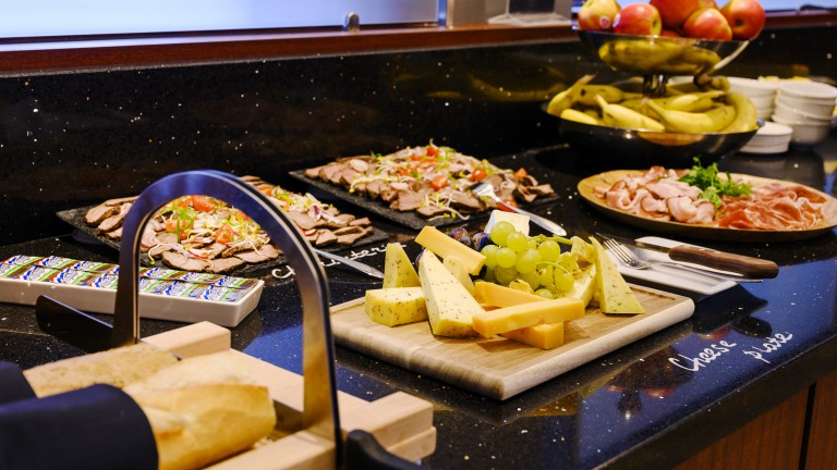 Ontbijtbuffet - Courtyard by Marriott