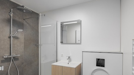 Badkamer - Roompot Beach Resort Brouwersdam Badkamer - Roompot Beach Resort Brouwersdam